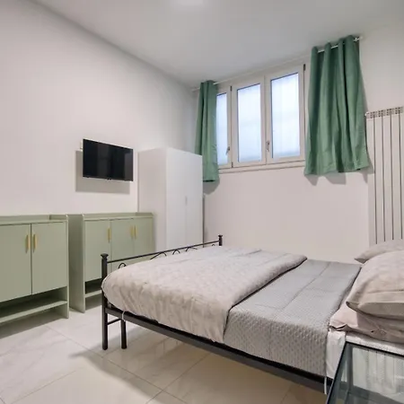 Italianflat - Subway Apartment *